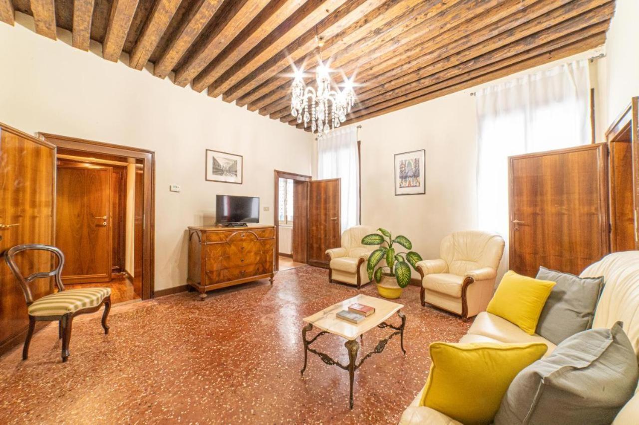 1 Ramo Grimani Apartamento